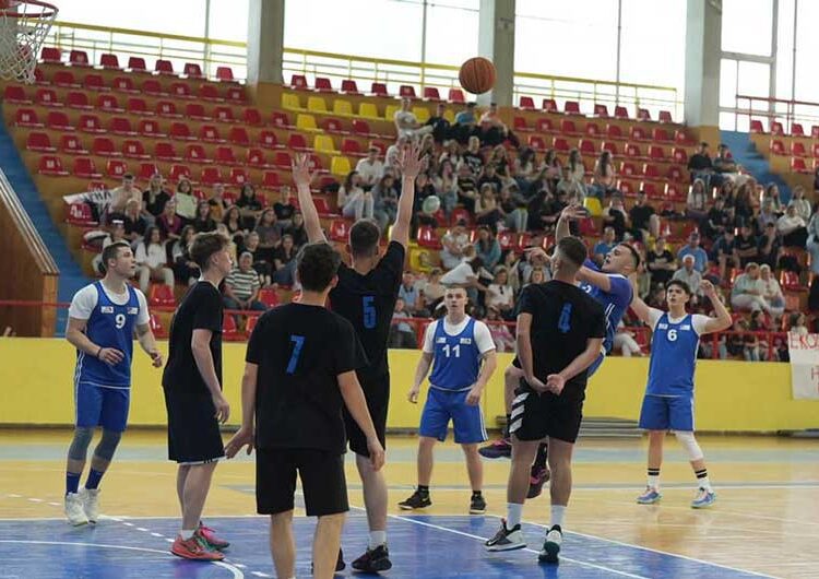 Екипата на III година – Гимназиско најдобри кошаркари на првиот турнир на СОУ „Јане Сандански“