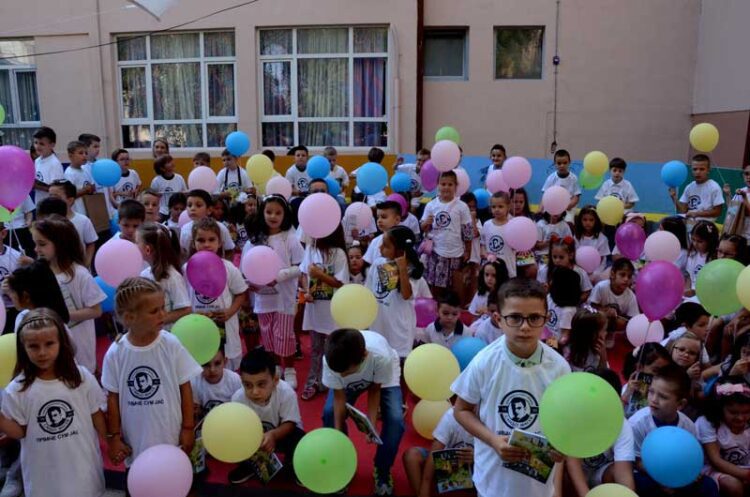 Од вторник започнува уписот на првачиња во сите основни училишта во општина Струмица
