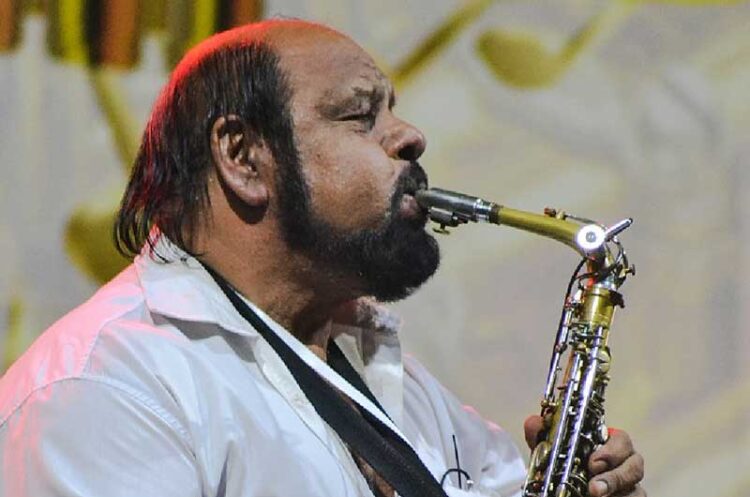 Почина легендарниот музичар Ферус Мустафов