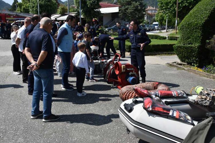 Струмичките пожарникари го одбележаа Денот на пожарникарството