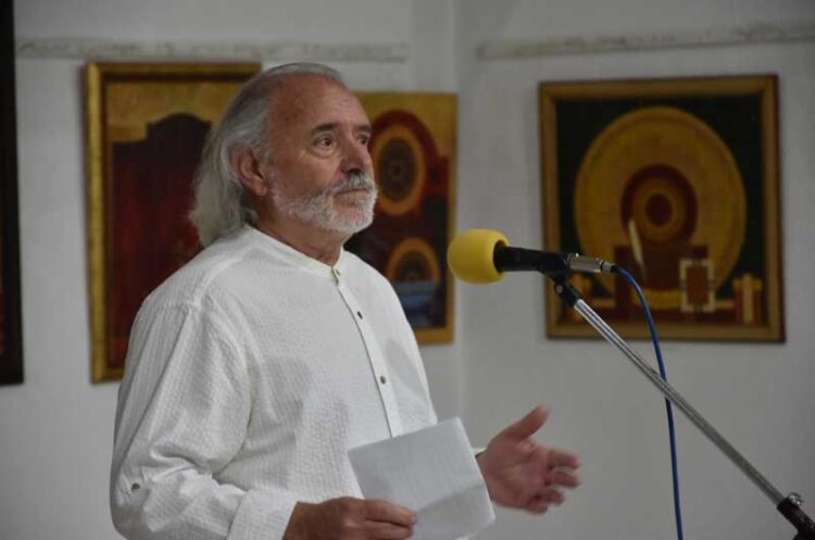 Светски познатиот диригент, ликовниот уметник Запро Запров постави изложба пред своите струмичани