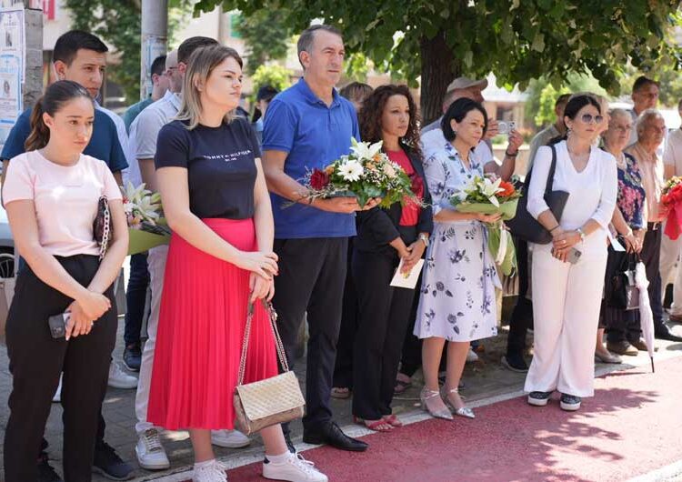 Одбележување: 22 години од убиството на македонските бранители Атанас Јанев и Кољо Китанов