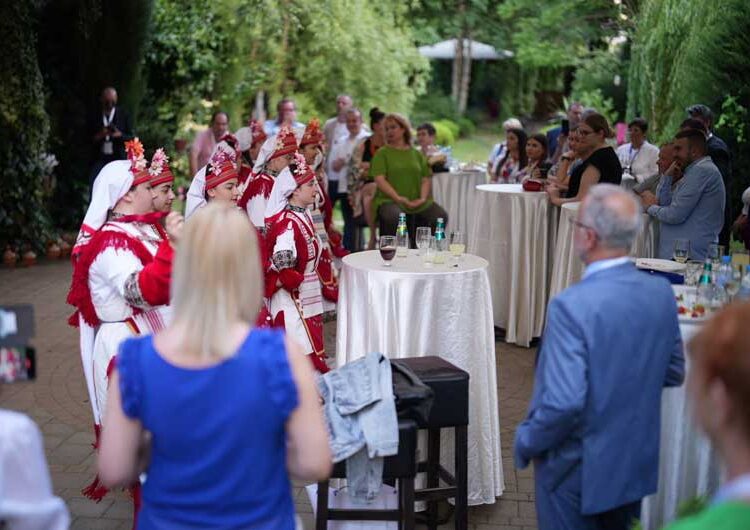 Во Струмица се одржува Регионална Конференција на медицинските лаборанти