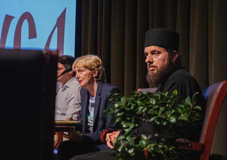 Фондацијата „Елеуса“ организираше трибина – Вистинското лице на „Родот“