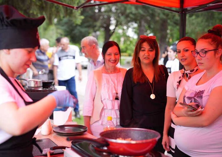 Млади готвачи од Струмица, Штип, Гевгелија и Кратово ги покажаа своите кулинарски вештини на „Tasty“ – Струмица 2023