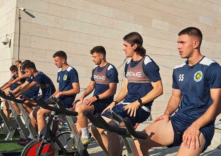 ФК „Академија Пандев Брера Струмица“ со стручен тим од Италија ги почна подготовките – Горан Пандев ги следеше на тренингот