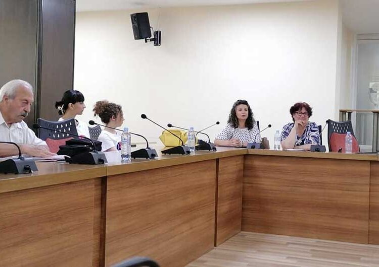 На вториот ден од „Средби под јаворите“ – книжевна трибина и средби на писателите