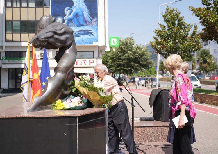 Одбележување: 22 години од убиството на македонските бранители Атанас Јанев и Кољо Китанов