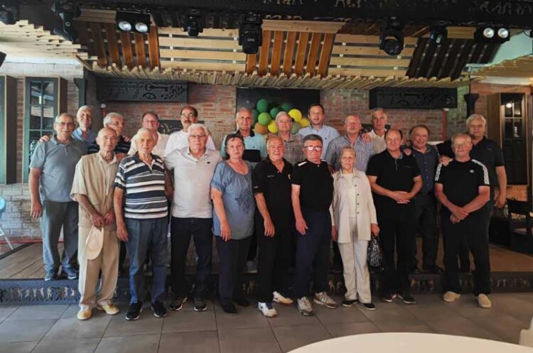 Новиот претседател на Општинскиот Сојуз на училишен спорт во Струмица се сретна со пензионираните професори по физичко