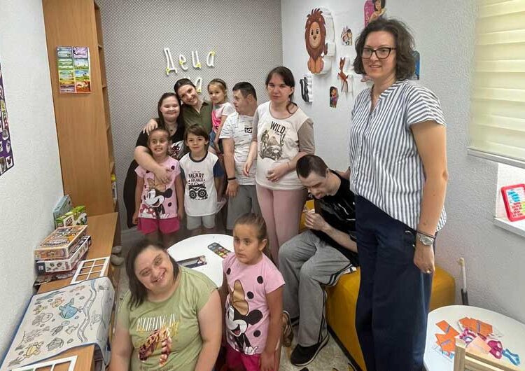 Новата ѕвезда на ГРАНД, Славица Ангелова се дружеше со децата со Даун синдром