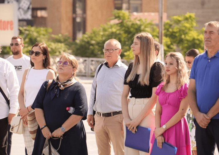 ИЛИНДЕН – две светла во еден ист светилник! Во Струмица одбележан Денот на Републиката