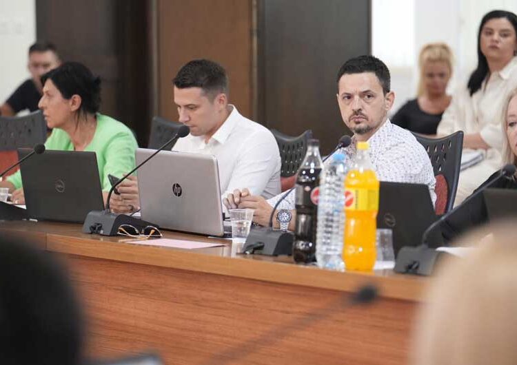 Усвоен кварталниот извештај за извршување на Буџетот на општина Струмица – градоначалникот задоволен од неговата реализација