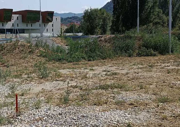 Во Струмица започна да се гради затворен базен