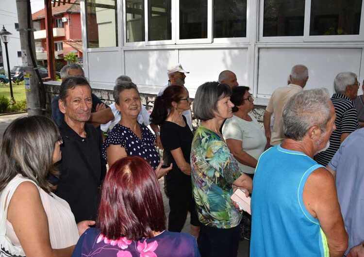 Струмичките пензионери освен што бараат линеарно покачување на пензиите бараат и оставка од Данче Даскаловска и Станка Трајкова