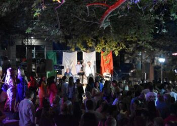 Струмичани уживаа во италијанската песна под големиот јавор