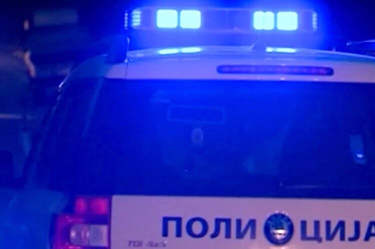 Во прекин патниот правец од Струмица кон Валандово, кај Куклишка крстосница