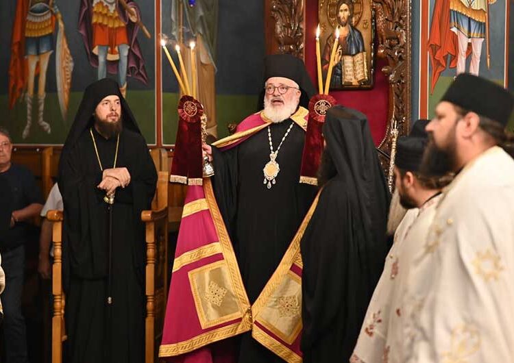 Грчкиот Митрополит на Додимотихо, Орестиада и Суфли служеше во Црквата „Св. Петнаесет“