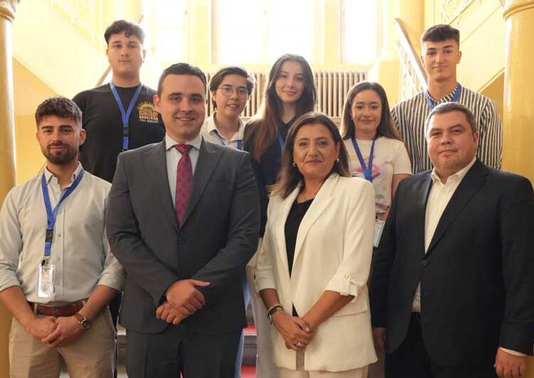 Заменик претседателот на Владата, Бојан Маричиќ и министерката за труд и социјална политика, Јована Тренчевска во посета на Струмица