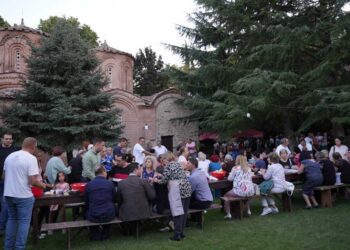 Од попладне сите патишта водат кон манастирот во Вељуса