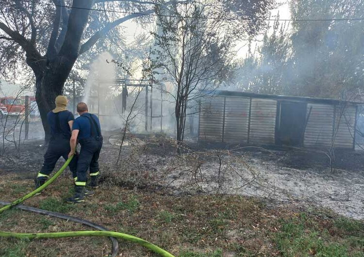 Пожар во атарот на Просениково – гореле викендица, шупи и стрниште