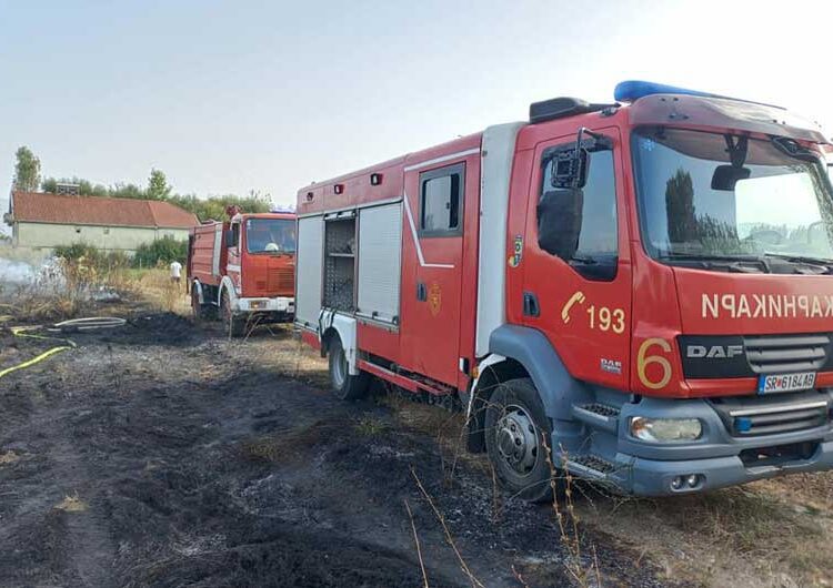 Пожар во атарот на Просениково – гореле викендица, шупи и стрниште