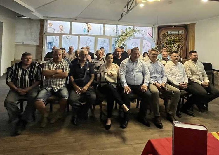 Во Босилово промовирана книгата „Македонци – милениумски сведоштва за идентитетското име“