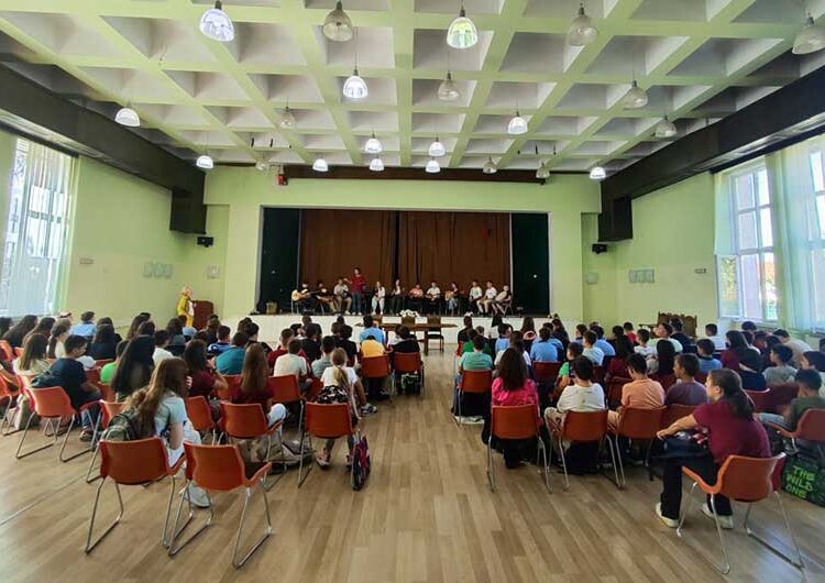 Учениците од Струмица се запознаа со староградската музика и инструменти – проект на Елеуса Фондација