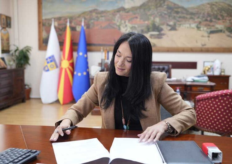 Градоначалникот Костадинов и претседателката на Здружението „Проект среќа“, Арнаудова потпишаа Меморандум за соработка