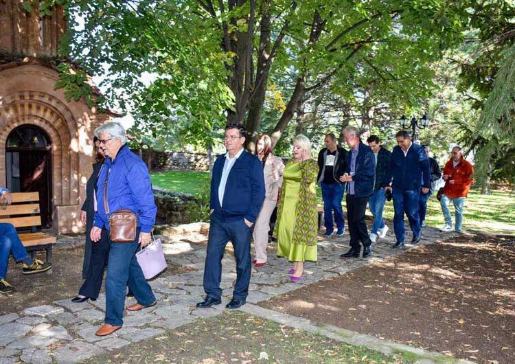 Градежниците го одбележаа празникот Св. Тома – нов кум на манифестацијата е Игор од „Евроградба Инжинеринг“