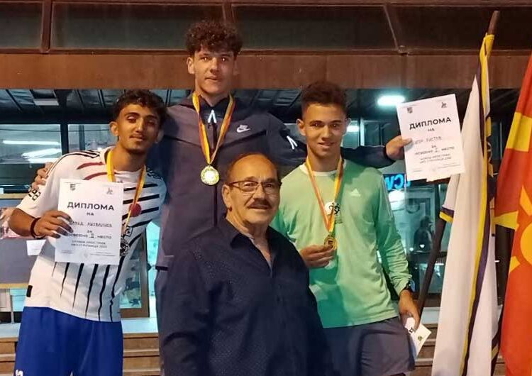 Во Струмица се одржаа традиционалните Ноќни крос трки на кои учествуваа над 500 основци и средношколци