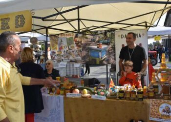 Струмичкиот плоштад полн со земјоделски производи – се одржа „АГРО САЕМ СТРУМИЦА 2023“