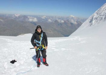 Струмичанецот Благој Ѓузелов дел од македонската експедиција на Хималаите во искачување на врвот Island Peak