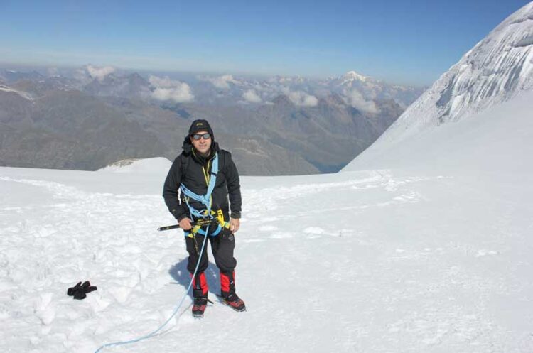 Струмичанецот Благој Ѓузелов дел од македонската експедиција на Хималаите во искачување на врвот Island Peak