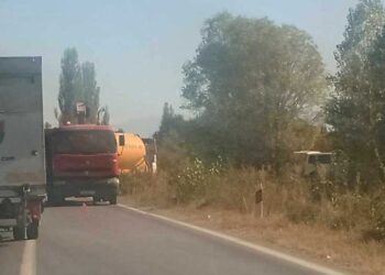 Сообраќајка на патот помеѓу селата Владевци и Радичево, повредени три лица