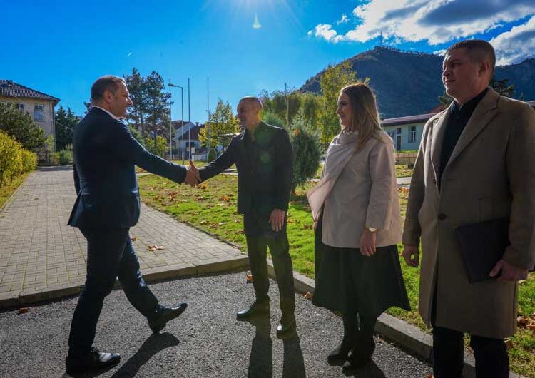 Министерот Оливер Спасовски со „Отворен кабинет“ во СВР Струмица