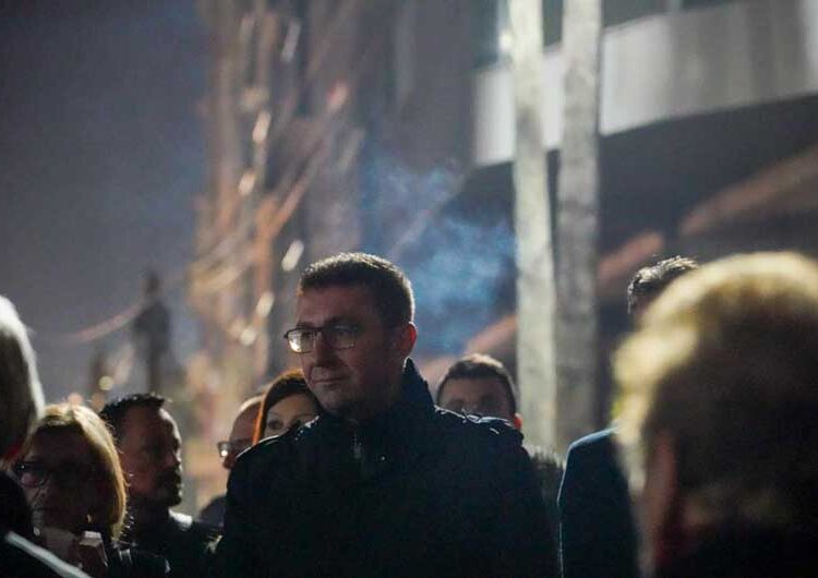 Лидерот на ВМРО-ДПМНЕ, Христијан Мицкоски имаше средби со жители на Струмица и Банско