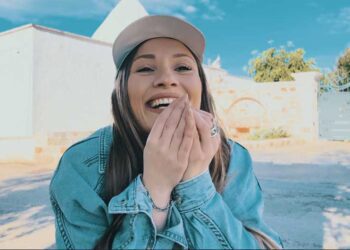 „Одвреме навреме“ со Александра Јанева – нова песна со видео запис