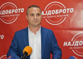 Новогодишна честитка од претседателот на ОО на СДСМ Струмица, Борче Цветков