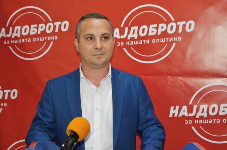 Новогодишна честитка од претседателот на ОО на СДСМ Струмица, Борче Цветков