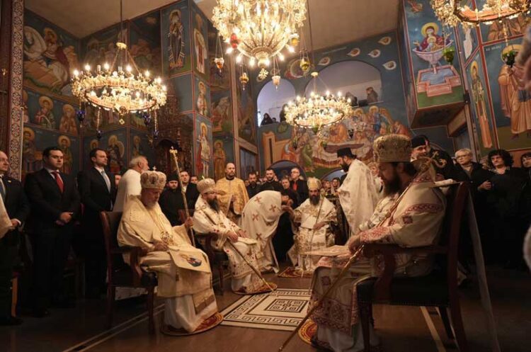 Света Божествена литургија во чест на Светите Петнаесет Тивериополски свештеномаченици