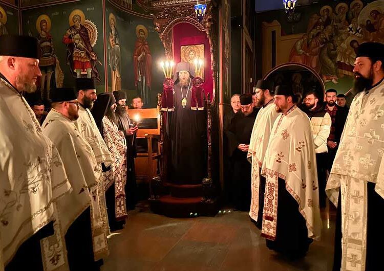 Епископот г.Јаков отслужи сеноќно бдение со Света Божествена Литургија на последната ноќ од веќе старата 2023 година