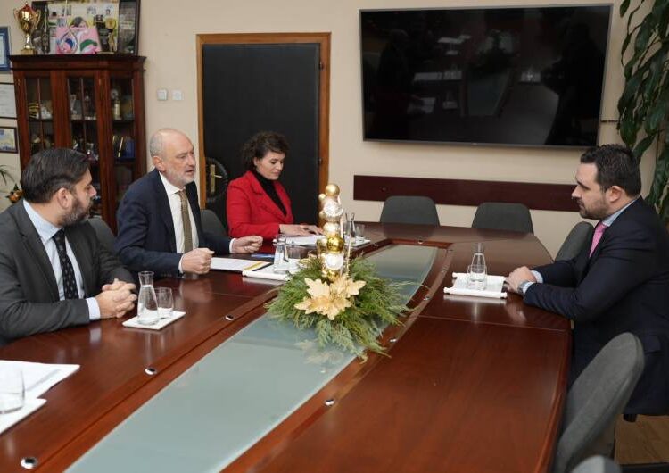 Амбасадорот на Делегацијата на ЕУ во Македонија Дејвид Гир во посета на Струмица