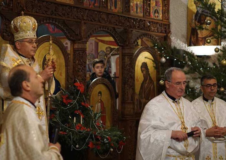 И католичките верници од Струмица денеска го слават Божиќ – монсињор Киро Стојанов одржа божиќна света Литургија во Катедралата