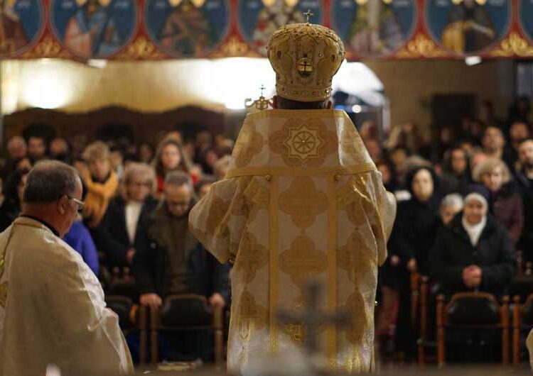 И католичките верници од Струмица денеска го слават Божиќ – монсињор Киро Стојанов одржа божиќна света Литургија во Катедралата