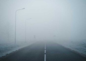 АМСМ: Намалена видливост поради магла од 50 до 100 метри има на патниот правец Струмица-Ново Село