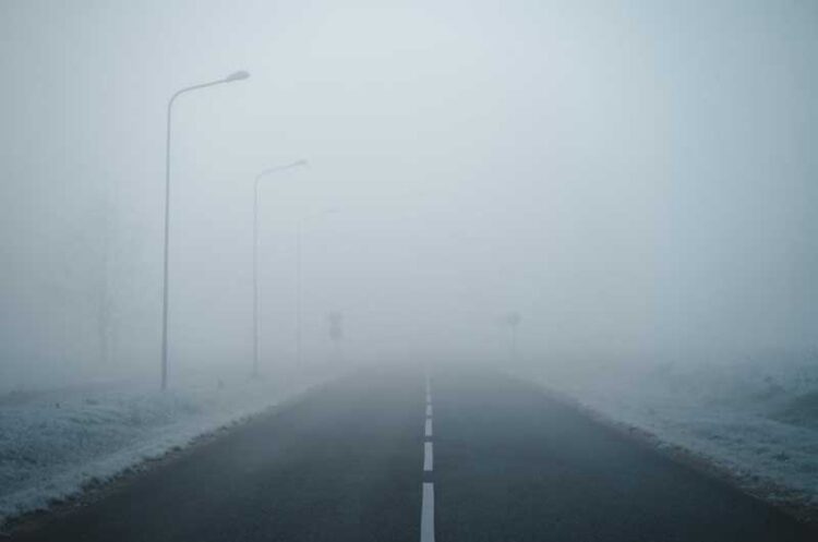 АМСМ: Намалена видливост поради магла од 50 до 100 метри има на патниот правец Струмица-Ново Село