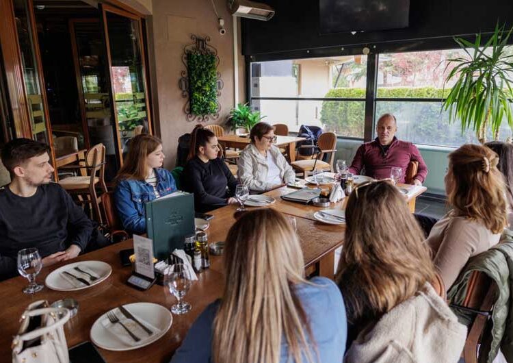 Филипче се сретна со млади лекари и специјализанти во Струмица