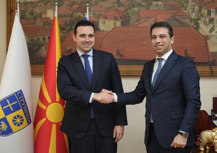 Министерот Бочварски е во Струмица, со градоначалникот Костадинов на увид на инфраструктурни проекти кои се реализираат