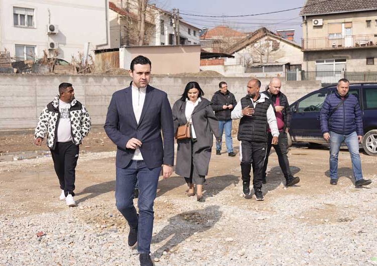 Завршени се потпорните ѕидови покрај новото игралиште и паркиралиште на местото на некогашната „маларична“