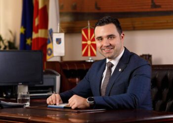 Струмичкиот градоначалник Костадин Костадинов денеска слави роденден